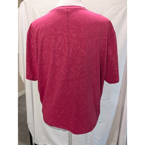 Women's UA Shirt Under Armour Vanish Energy Emboss Pink Size Small Crop Top Rush - Picture 7 of 16